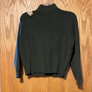 Evereve Chic Dark Green Knit Top